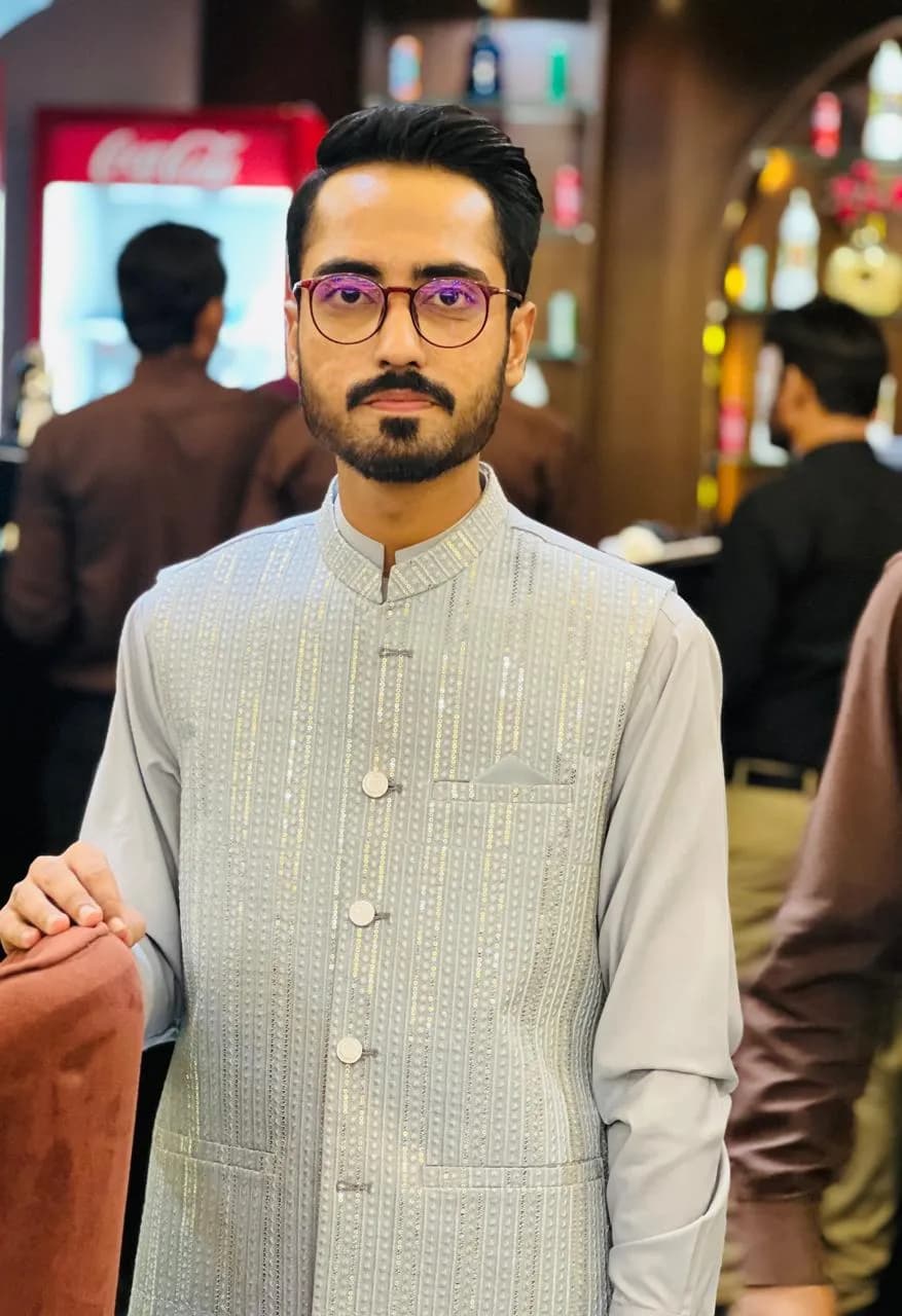 M Usman M Kamar - Groom