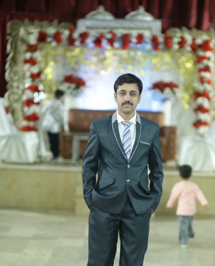 Zeshan M Imran - Groom