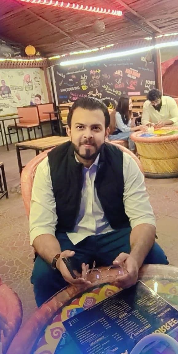 Waleed Jamal Ghulam Dastgir - Novio