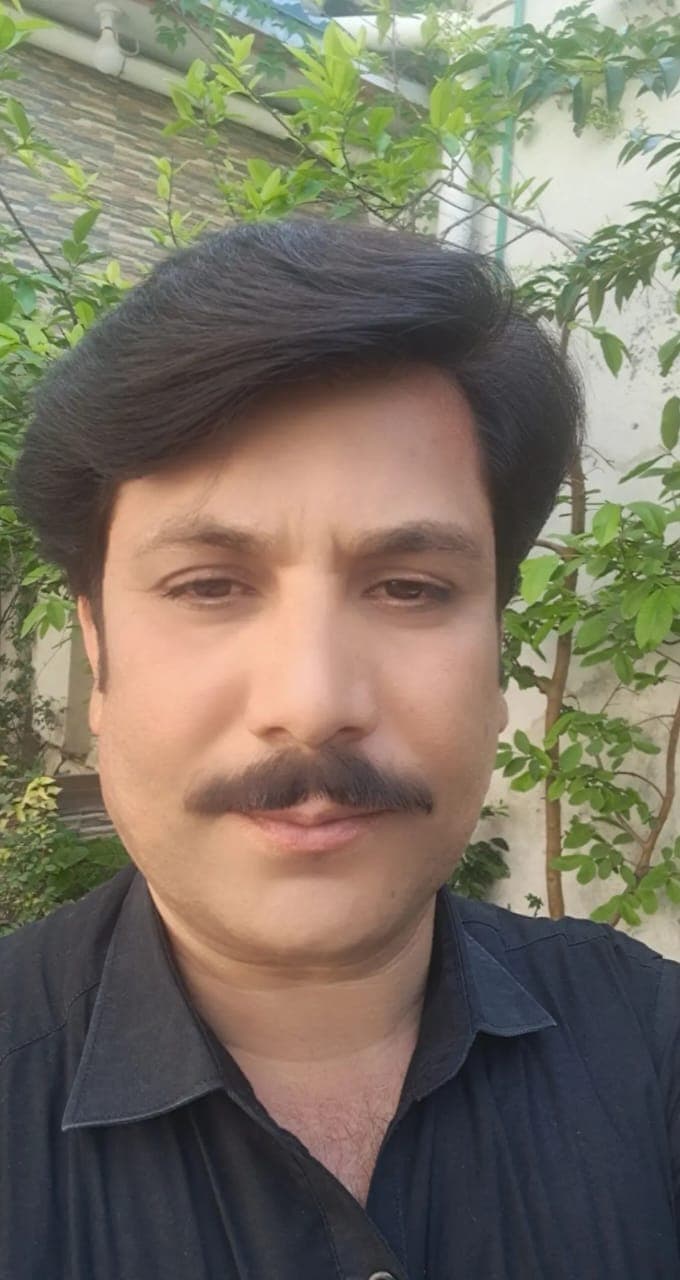 Naveed Khan Peer Khan - वर